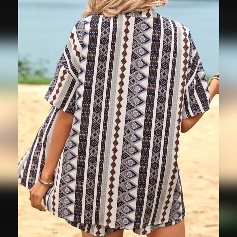 Ladies Tribal Two-piece Short Set sz small - Picture 6 of 6